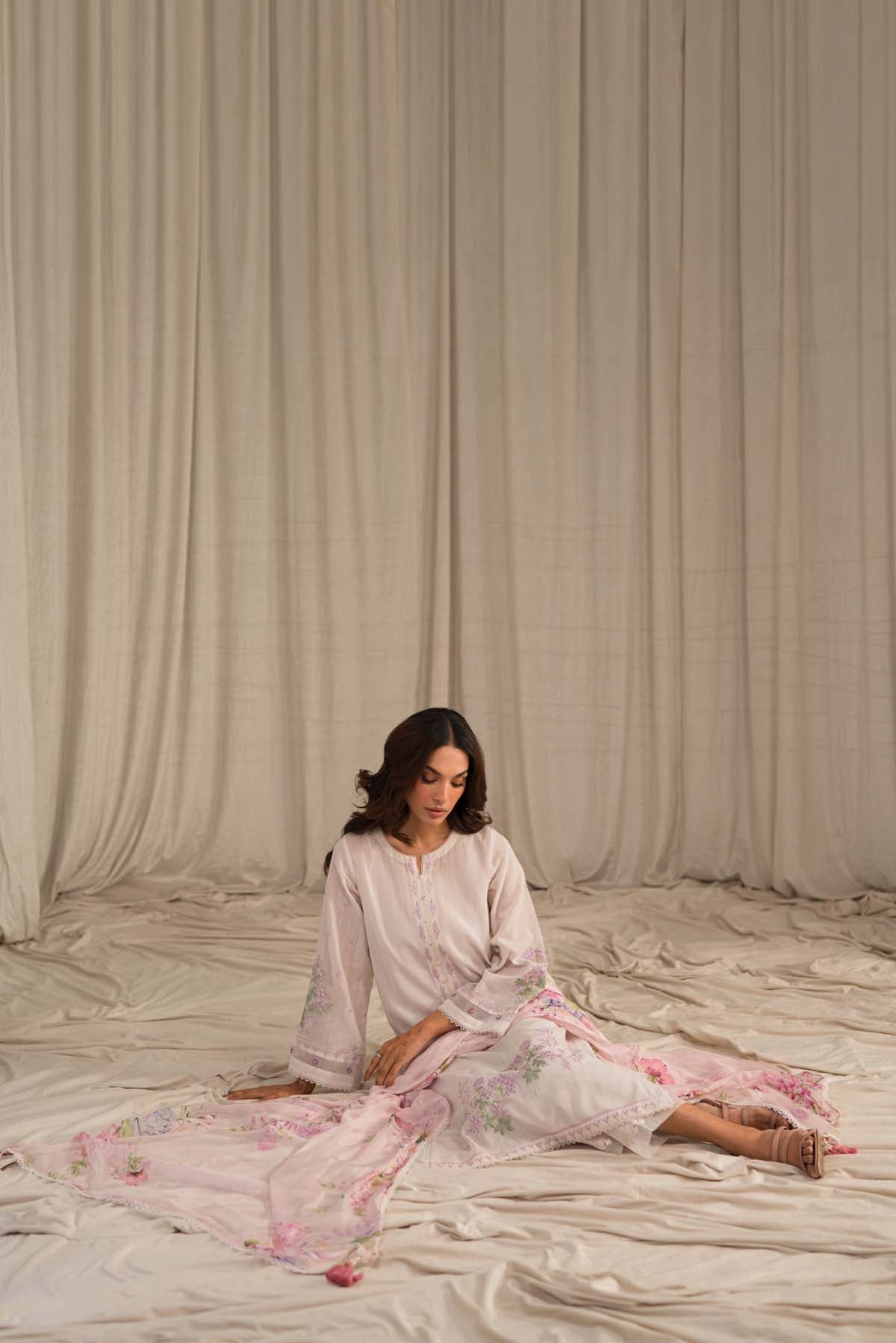 Sahar | Mirage Spring Luxury 24 | Slub Lawn 3 Piece (Embroidered) - Riwayat-e-Khas