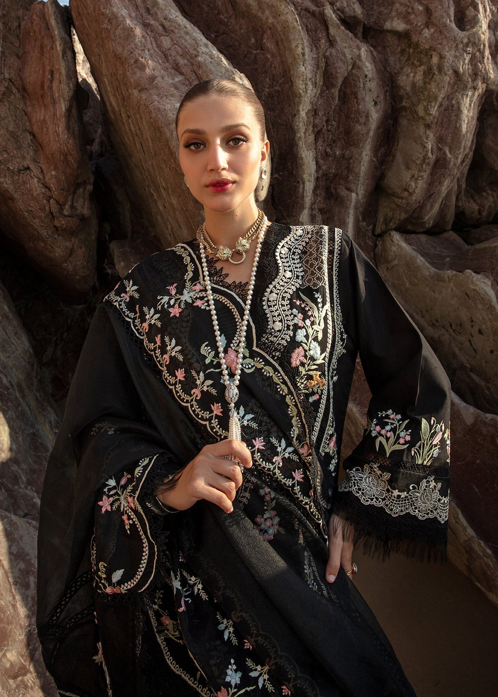 Crimson | Lawn 24 | Lolita - Onyx - House Of Anaya
