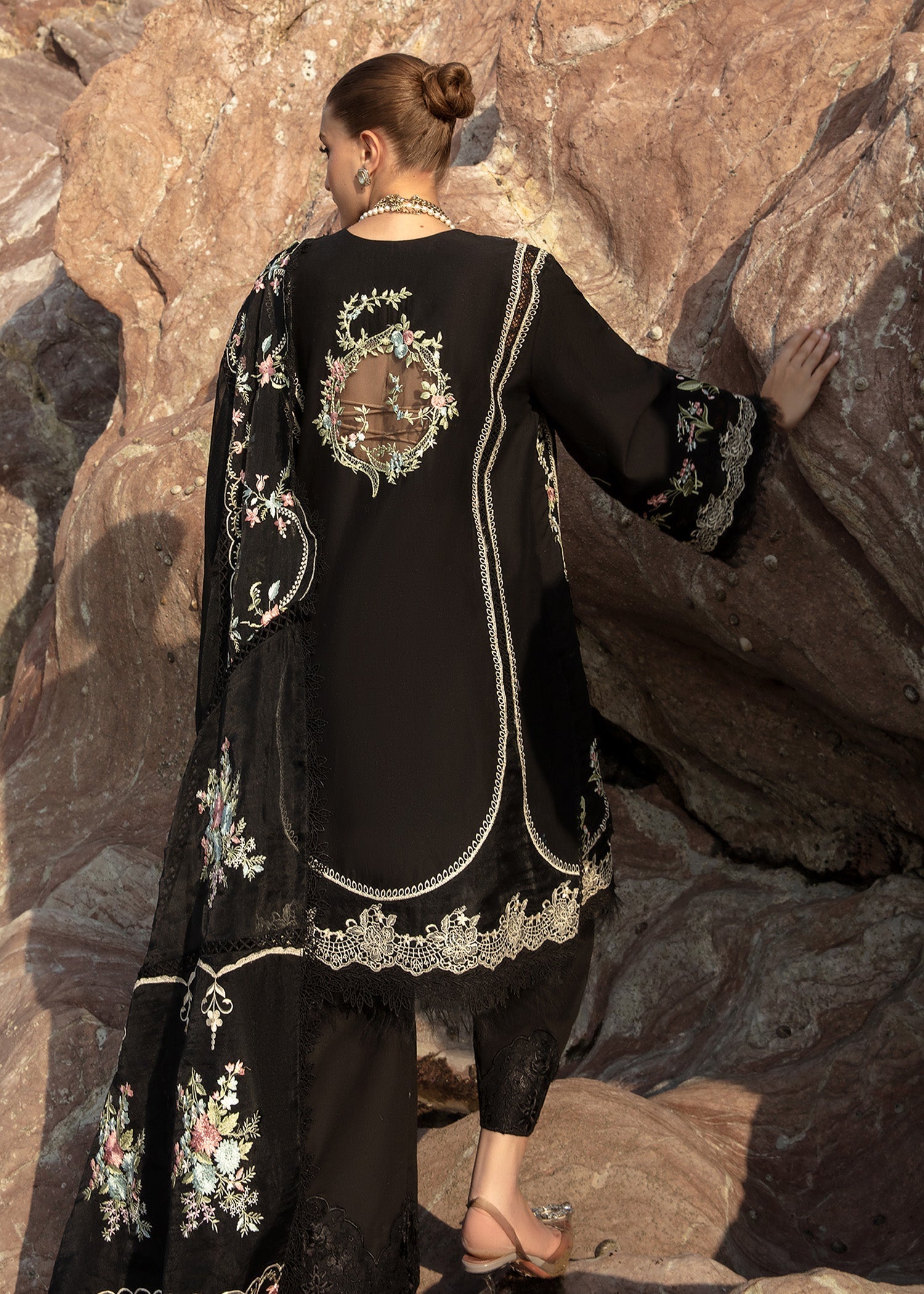 Crimson | Lawn 24 | Lolita - Onyx - House Of Anaya