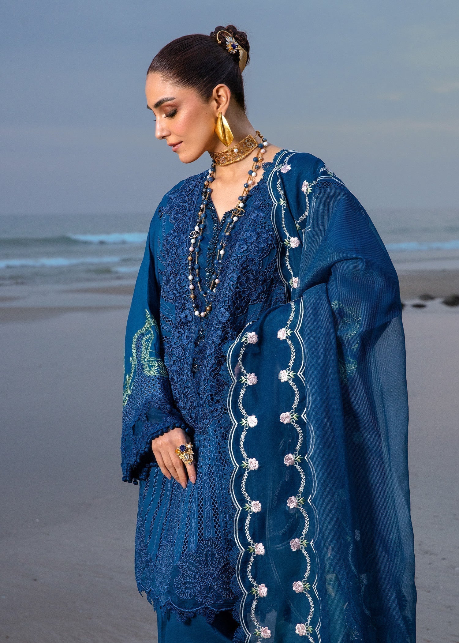 Crimson | Lawn 24 | Ulysses - Midnight - House Of Anaya