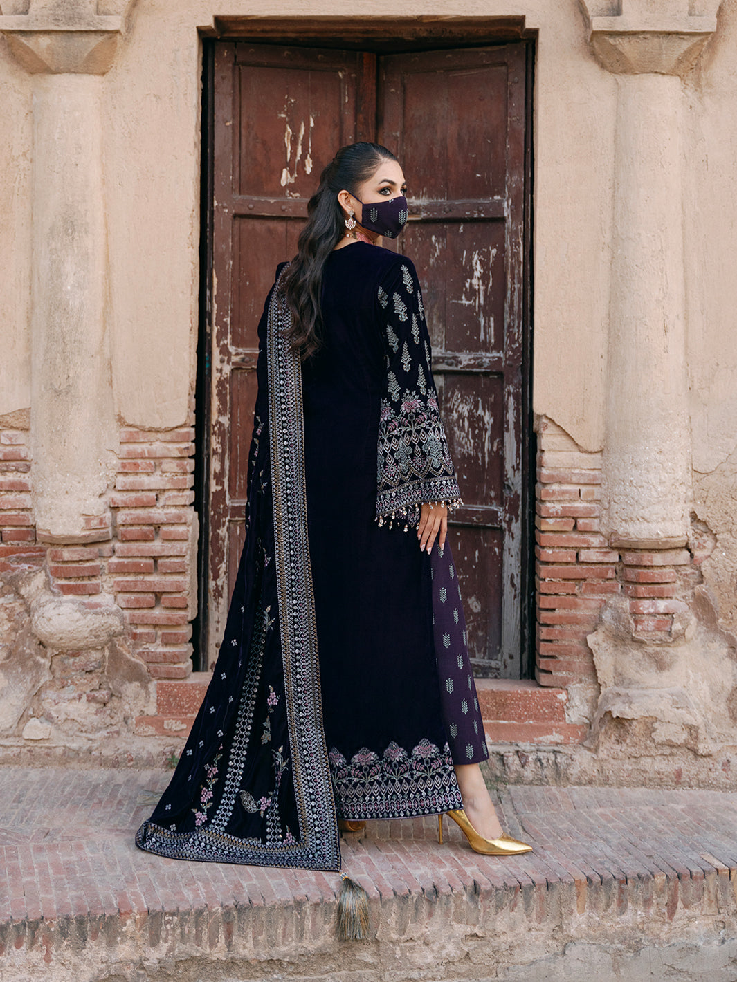 Flossie | Siara Velvet Formals | V-104 - A - House Of Hania