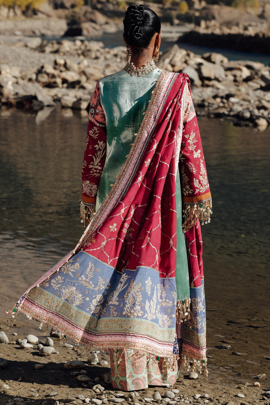 Sana Safinaz | Winter Shawl 24 | Velvet V241-006-3CP - House Of Anaya