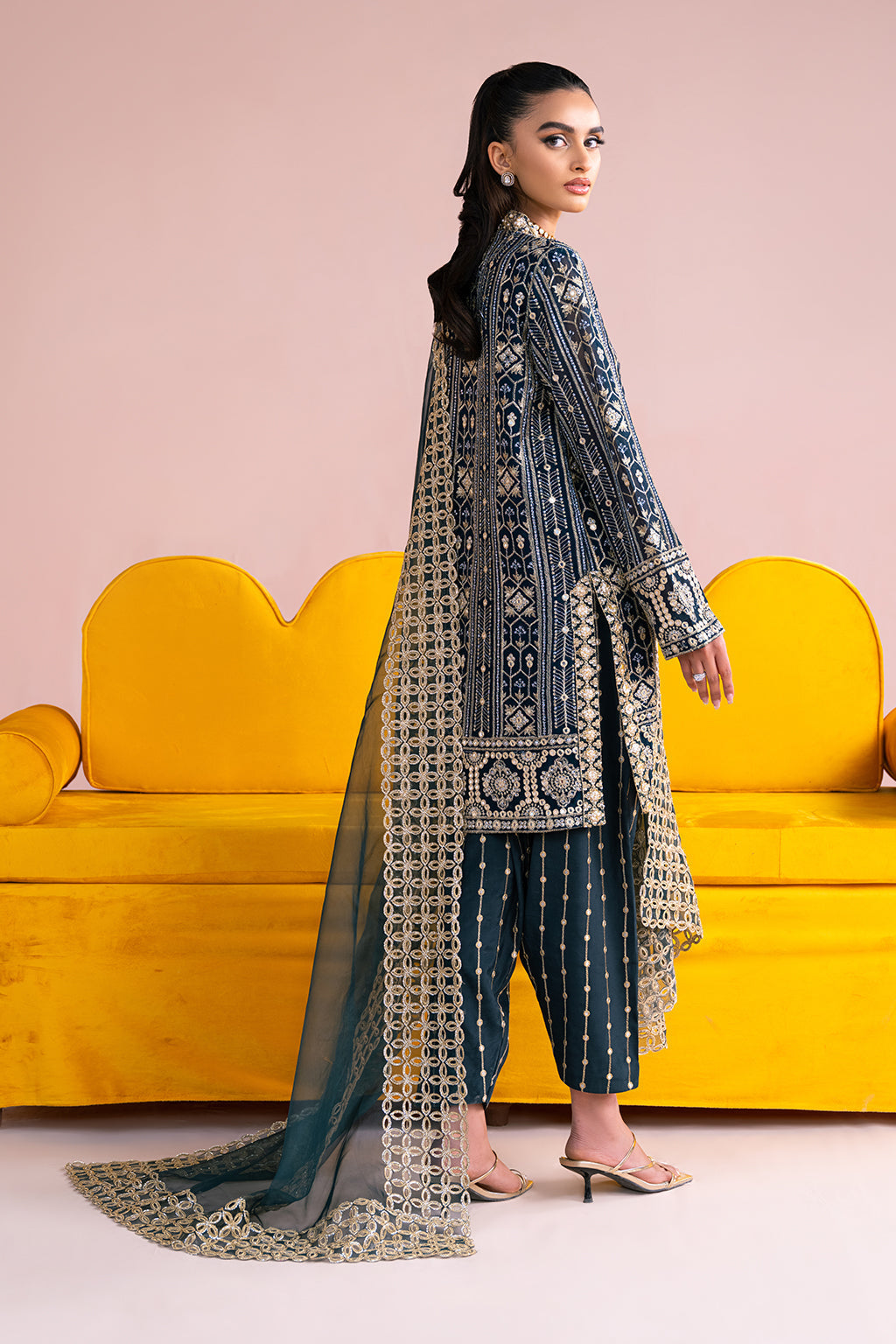 Vanya | Fareesha Formals | FR-04 - Riwayat-e-Khas