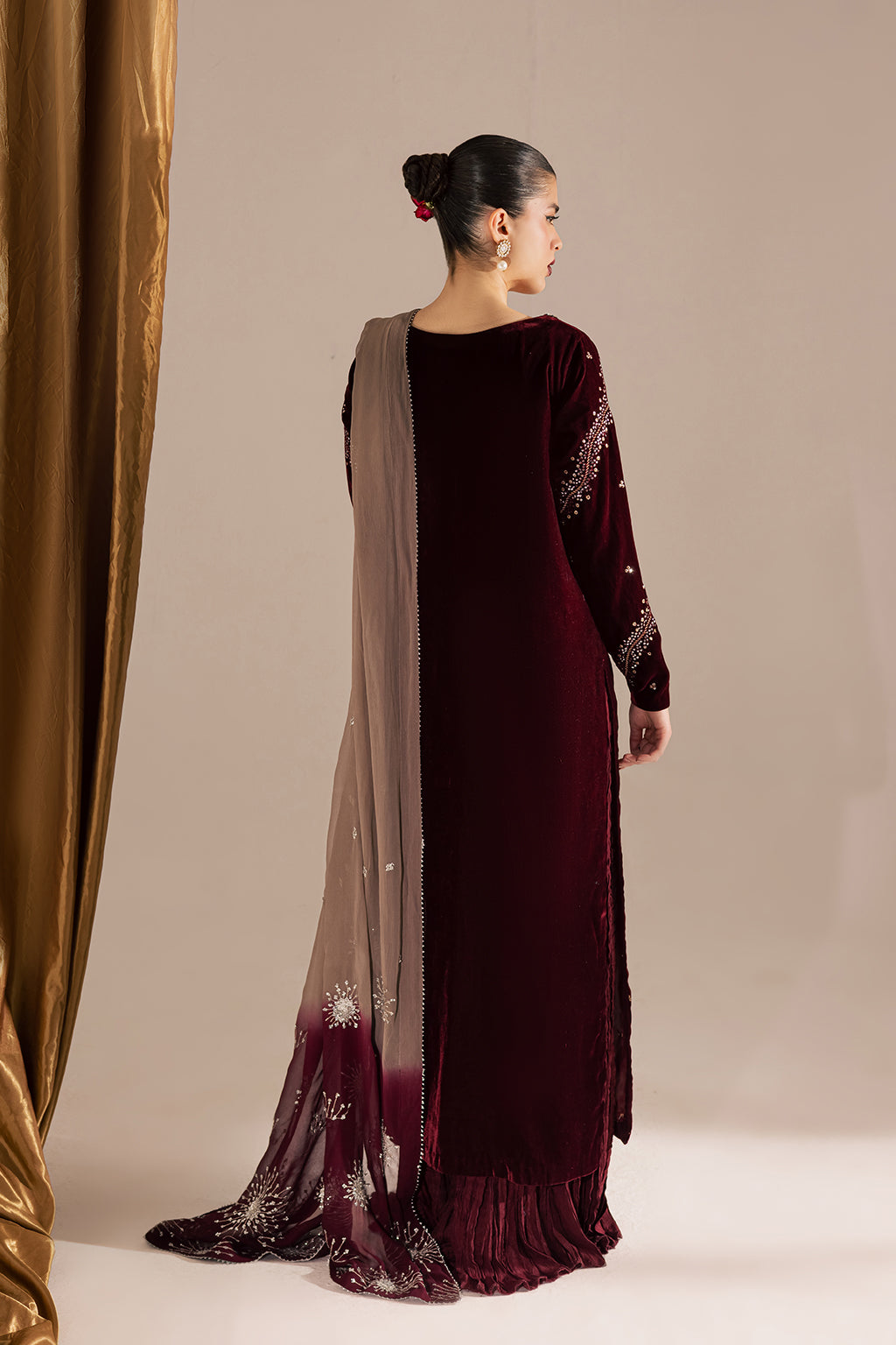 Vanya | Velvet Muse | KV-57 - Riwayat e Khas
