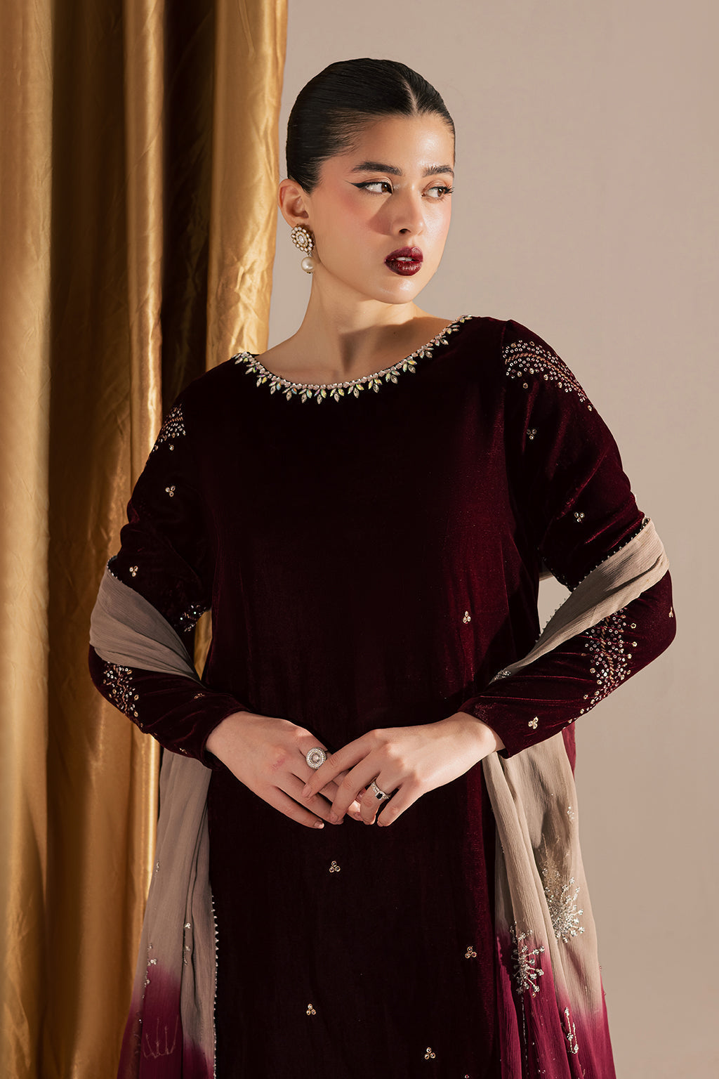 Vanya | Velvet Muse | KV-57 - Riwayat e Khas