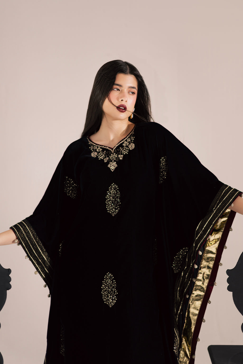 Vanya | Velvet Muse | KV-60 - Riwayat e Khas
