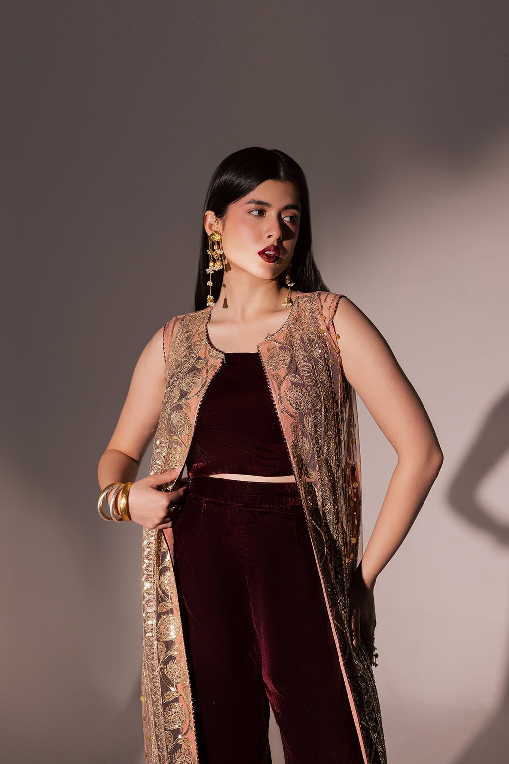 Vanya | Velvet Muse | KV-64 - Riwayat e Khas