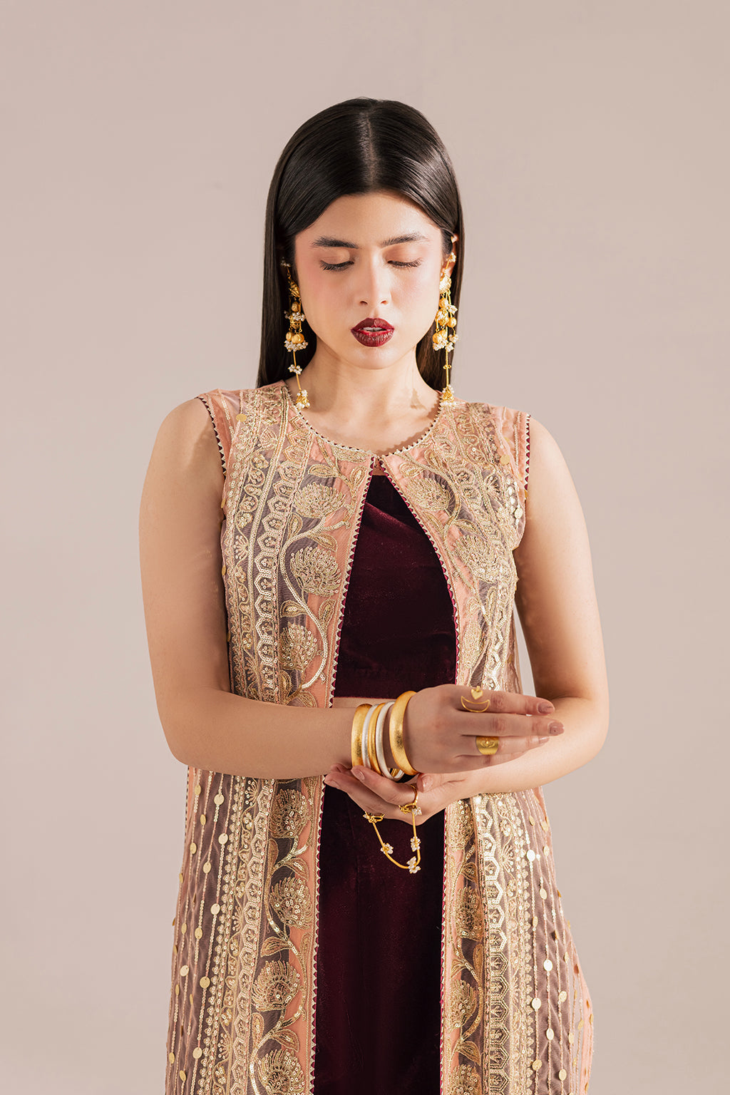 Vanya | Velvet Muse | KV-64 - Riwayat e Khas
