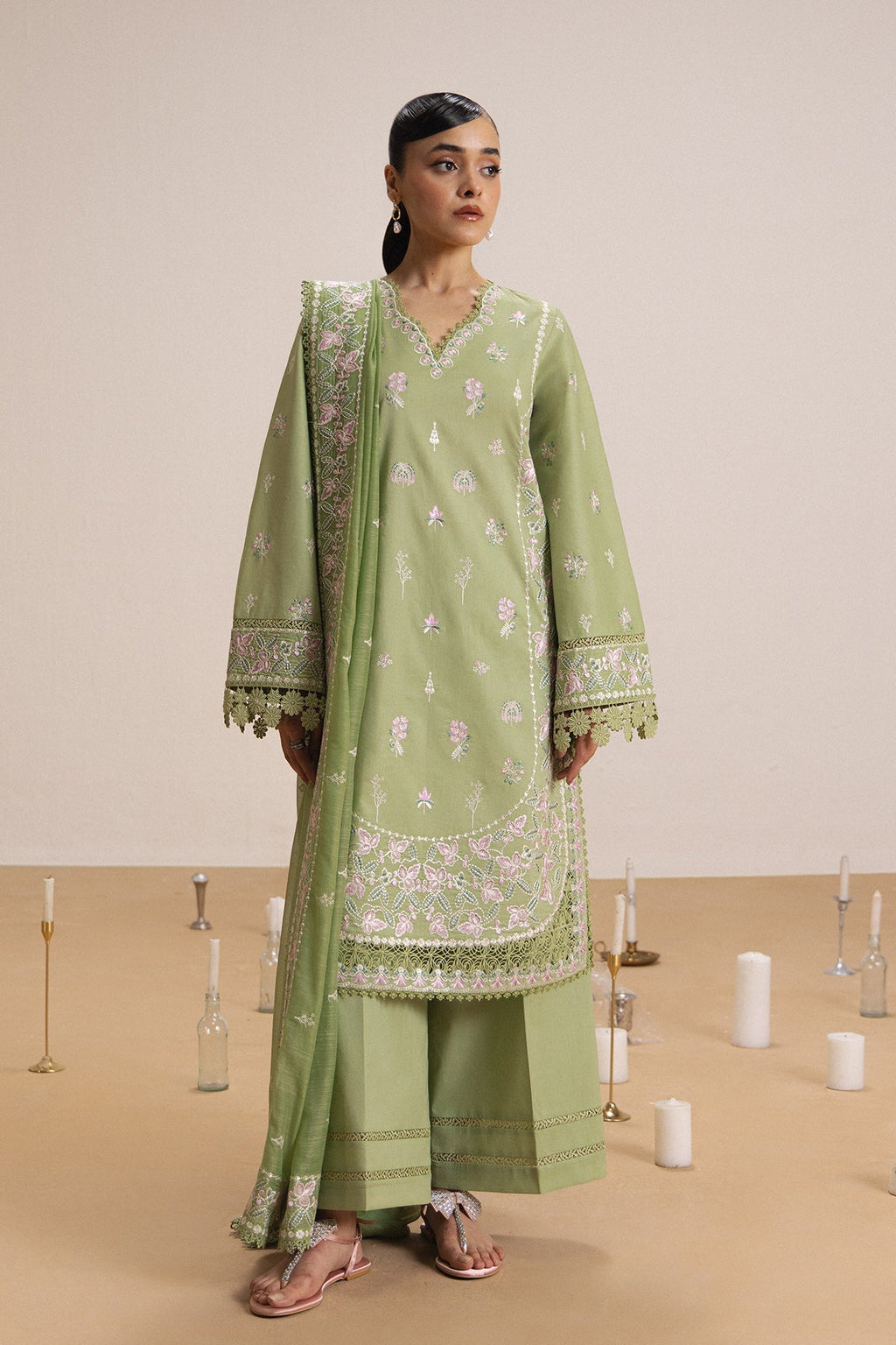 Afrozeh | Basic Pret '26 | NACRE