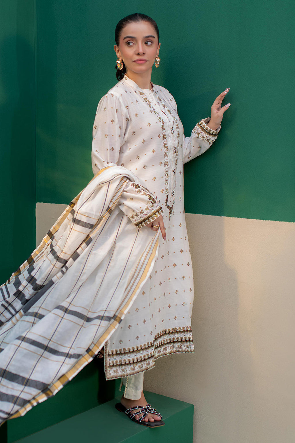 Zellbury | Summer Pret | Embroidered Kurta Dupatta - 1978 - Libasekhas