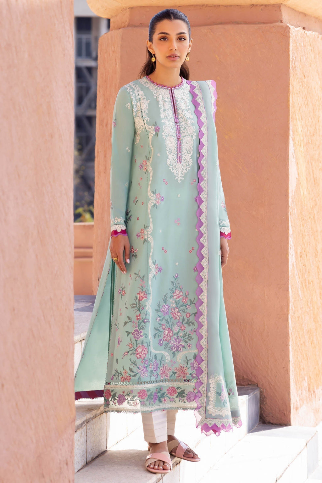 Zaha | Lawn 24 | LARMINA (ZL24-02 A) - House Of Anaya