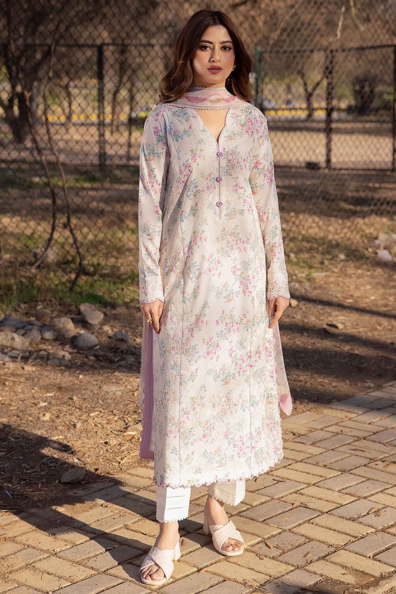 Zaha | Lawn 24 | AYSEL (ZL24-03 A) - House Of Anaya