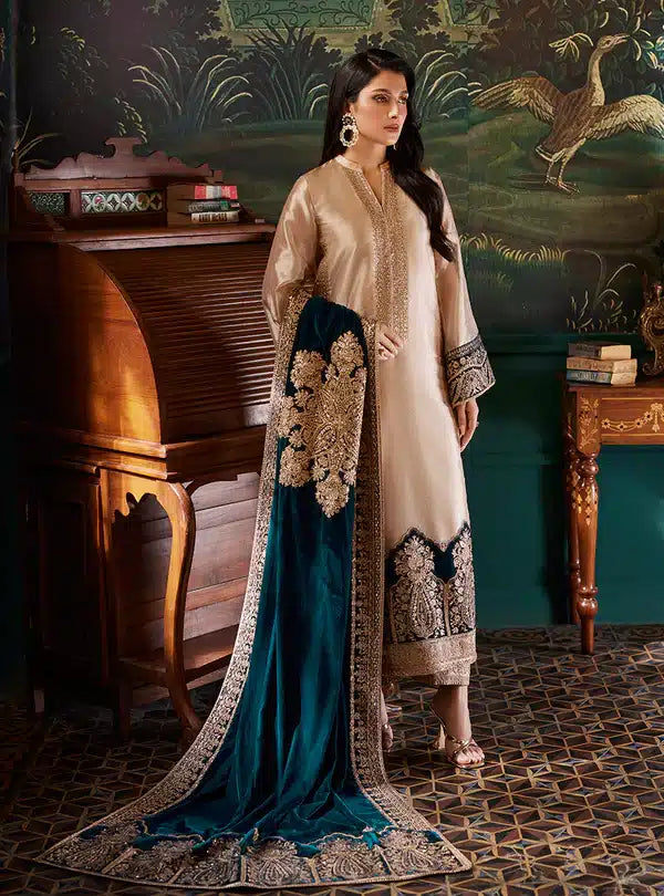 Zainab Chottani | Luxury Velvet Collection 23 | Amber - Riwayat-e-Khas