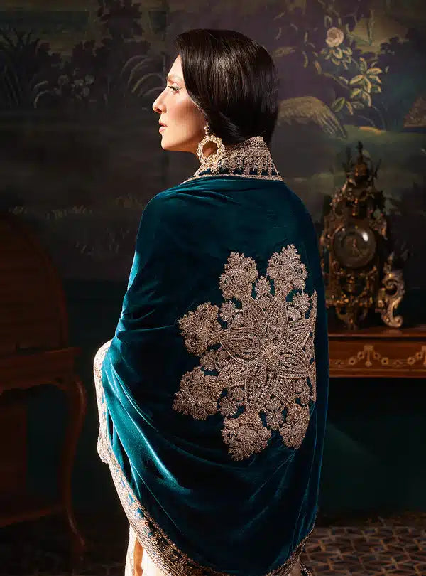 Zainab Chottani | Luxury Velvet Collection 23 | Amber - Riwayat-e-Khas