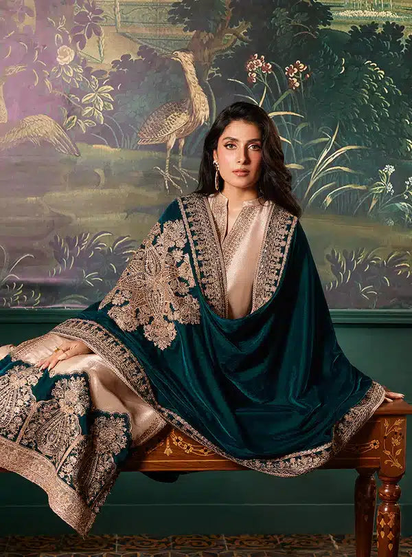 Zainab Chottani | Luxury Velvet Collection 23 | Amber - Riwayat-e-Khas