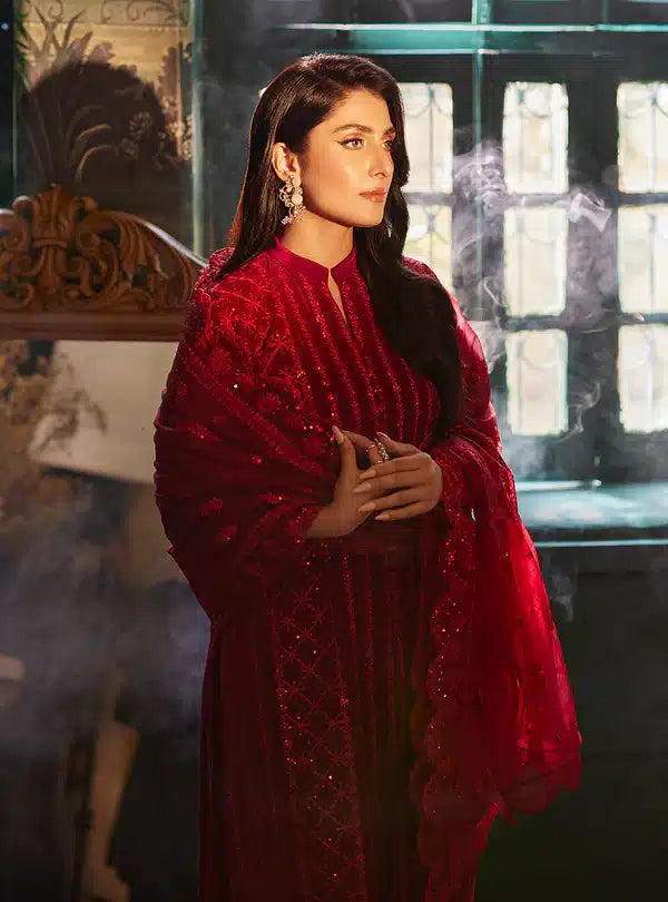 Zainab Chottani | Luxury Velvet Collection 23 | Surk - Riwayat-e-Khas