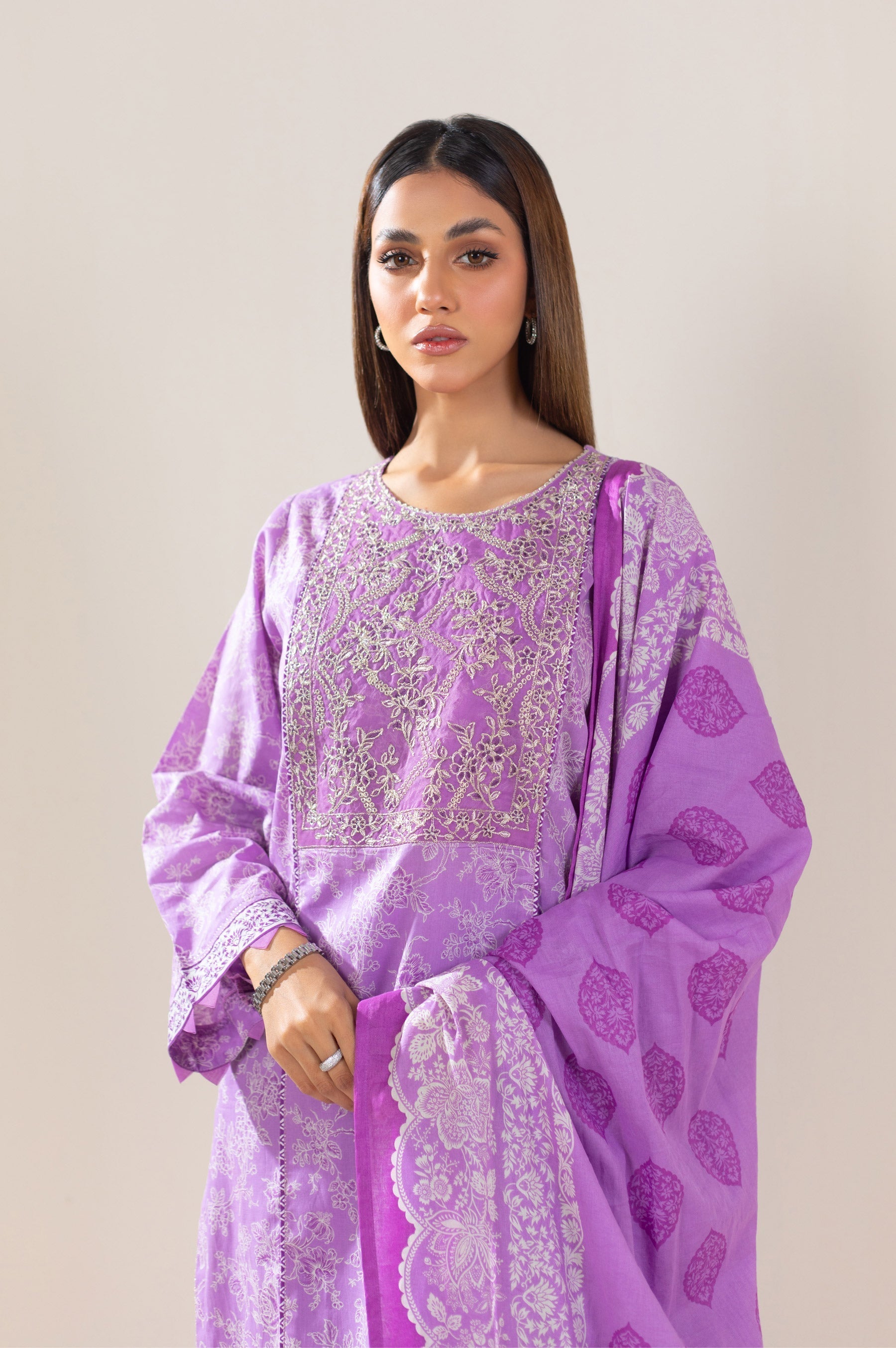 Zeen | Summer Collection 24 | 34220 - House Of Anaya
